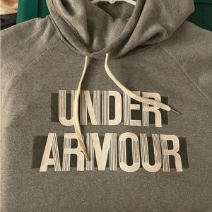 Women’s XL under armour hoodie